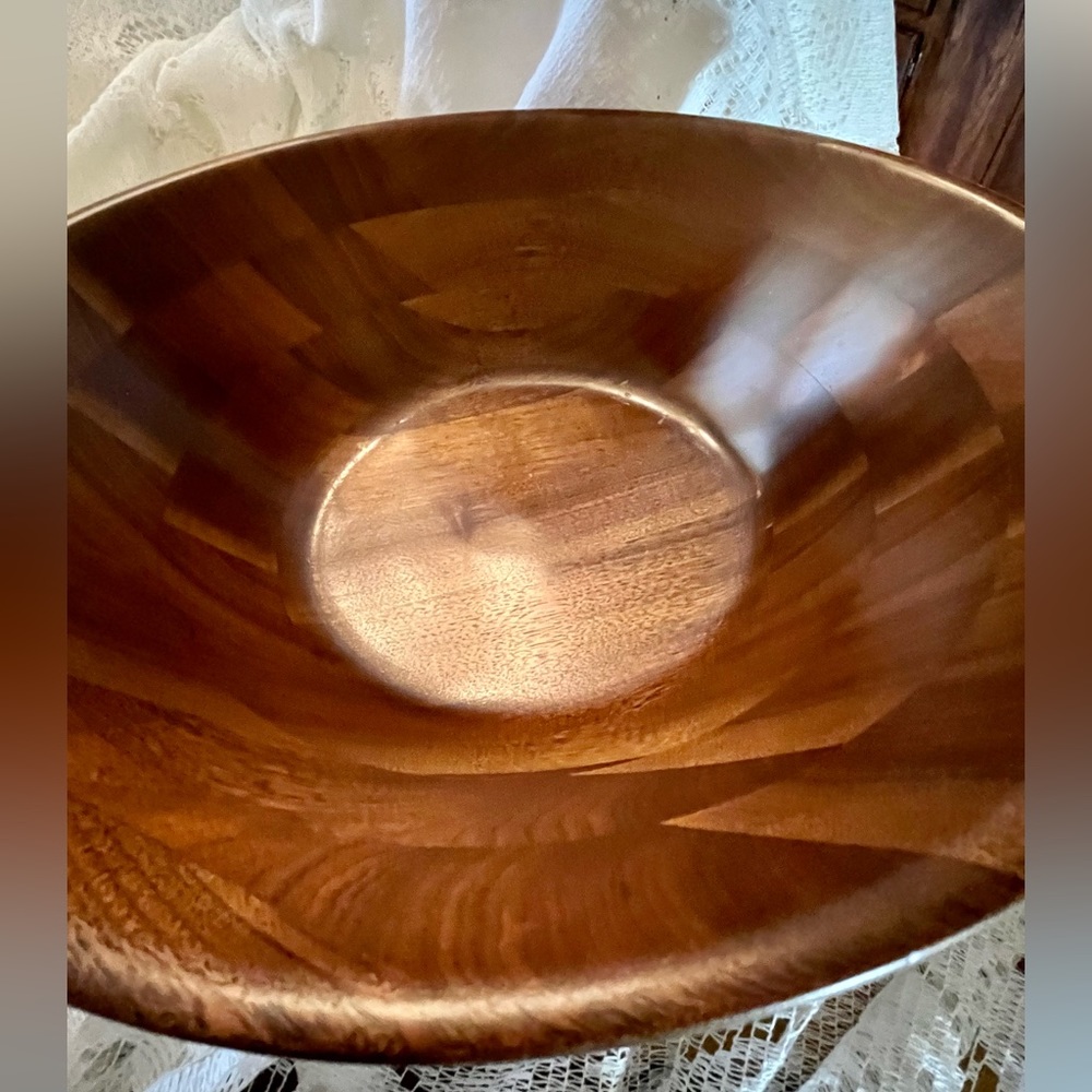 Vintage Decorative Walnut Salad Bowl Mid Century Modern - Picture 6 of 10